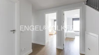Duplex on Nieremberg Street photo 23