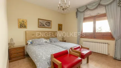 Villa in Valdemorillo photo 14