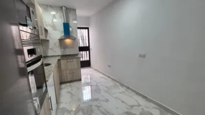 Piso en alquiler en Calle de Prim, Centro Histórico (Badajoz Capital) de 750 €<span>/mes</span>