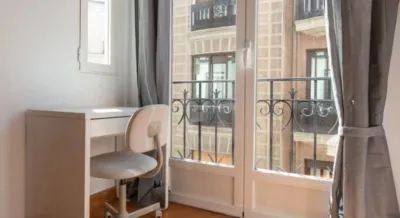 Apartamento en alquiler en Calle de la Cruz - Imagen 3