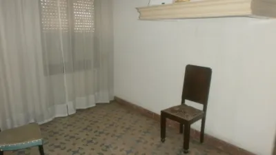 Casa en venta en La Roda, La Roda de 100.000 €