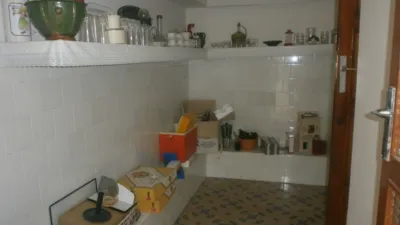 Casa en venta en La Roda, La Roda de 100.000 €