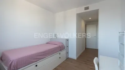 Apartamento en alquiler en Carrer del Pintor Sabater, Ciutat de les Arts i de les Ciències (Distrito Quatre Carreres. València Capital) de 2.000 €<span>/mes</span>