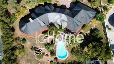Chalet in Chiva photo 2