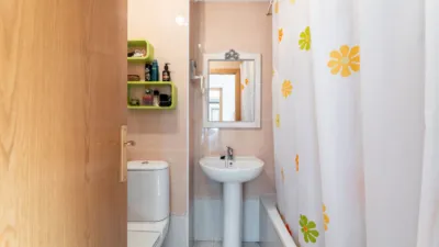 Casa adosada en venta en Calle del Arroyo del Médico, cerca de Calle del Arroyo de Los Combos, Castañeras (Arroyomolinos) de 434.900 €