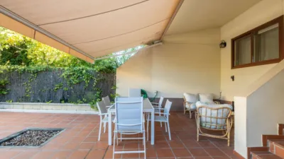 Casa adosada en venta en Calle del Arroyo del Médico, cerca de Calle del Arroyo de Los Combos, Castañeras (Arroyomolinos) de 434.900 €