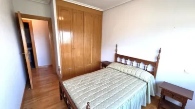 Apartment on Loudún Street, 22 photo 18