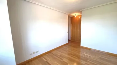 Apartment on Loudún Street, 22 photo 23