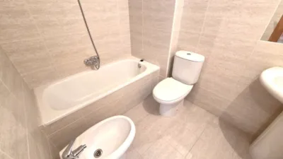 Apartment on Loudún Street, 22 photo 24