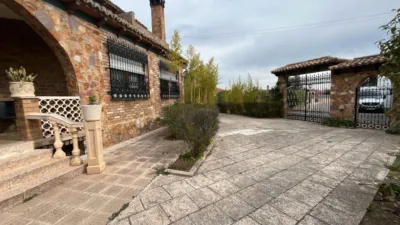 Chalet in Macastre photo 11