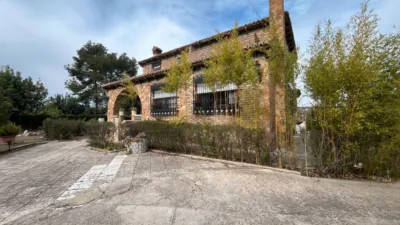 Chalet in Macastre photo 12