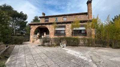 Chalet in Macastre photo 13