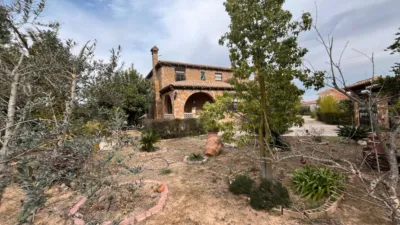 Chalet in Macastre photo 8
