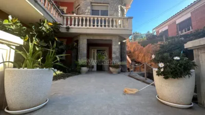 Chalet on Carrer de Santiago Rusiñol, 10 photo 3