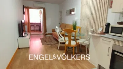 Apartamento en alquiler en Avenida del General Perón - Imagen 2