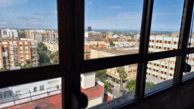 Piso en venta en Calle Avenida de Cristobal Colón, Santa Marina-La Paz (Badajoz Capital) de 230.000 €