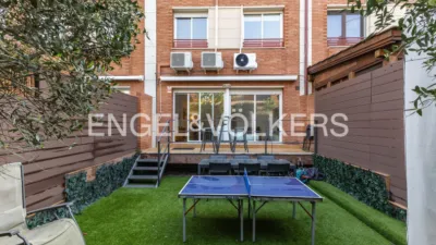 Terraced house on Carrer d'Osca photo 11