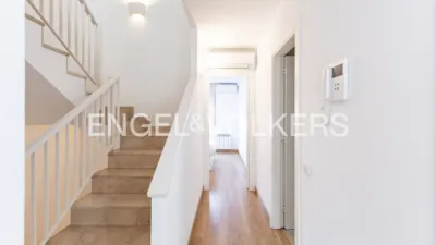 Terraced house on Carrer d'Osca photo 30