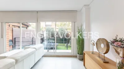 Terraced house on Carrer d'Osca photo 8