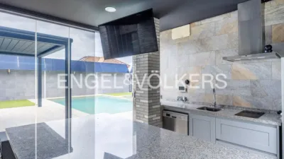 Casa en alquiler en Entrenúcleos, Entrenúcleos (Dos Hermanas) de 11.500 €<span>/mes</span>