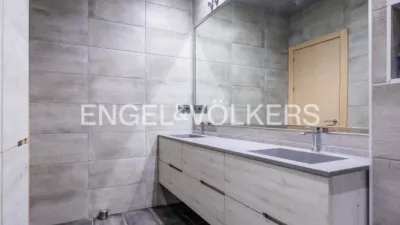 Casa en alquiler en Entrenúcleos, Entrenúcleos (Dos Hermanas) de 11.500 €<span>/mes</span>