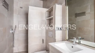Casa en alquiler en Entrenúcleos, Entrenúcleos (Dos Hermanas) de 11.500 €<span>/mes</span>