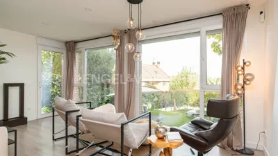 Townhouse in Avenida de Europa Area photo 12