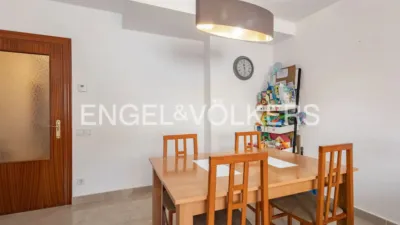Apartment in Esparreguera photo 9