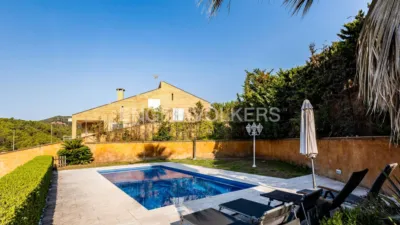 House in Torrelles de Llobregat photo 2