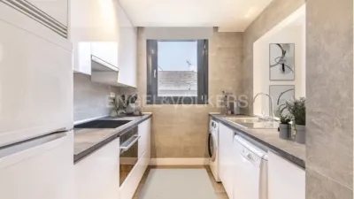 Apartamento en alquiler en Calle de Matilde Landa, cerca de Calle del General Pintos - Imagen 5