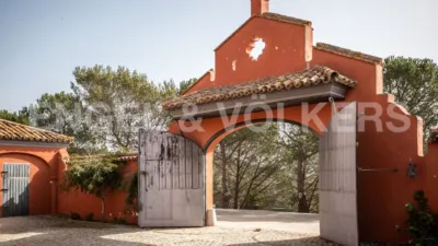 Rustic house in Guadalcanal photo 9