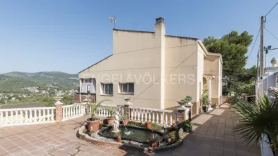 House in Canyelles photo 3