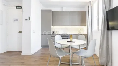 Apartamento en alquiler en Calle de Ponzano, cerca de Calle de Ríos Rosas - Imagen 2