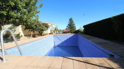 Chalet in Chiva photo 8