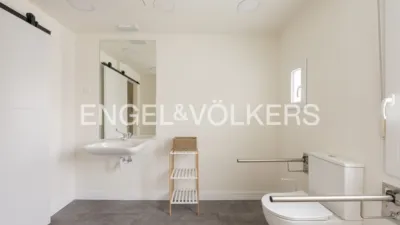 Casa en alquiler en Avenida de la Victoria, cerca de Calle de Calvo Sotelo - Imagen 12