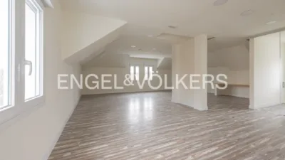 Casa en alquiler en Avenida de la Victoria, cerca de Calle de Calvo Sotelo - Imagen 22