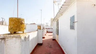 Terraced house in Zona Esperanza de Triana photo 30