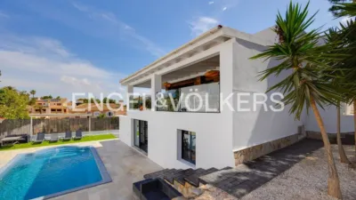 Rustic villa in Los Balcones-Los Altos-Punta Prima photo 38