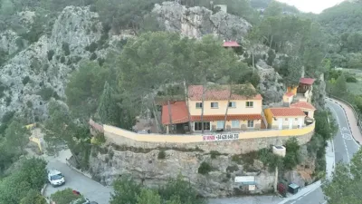 Rustic house on Avinguda de la Fuente Baños photo 6