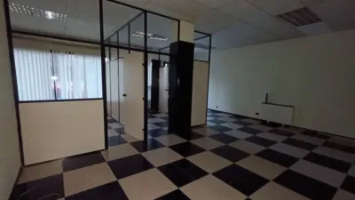 Ground-floor commercial unit on Aritz Bidea photo 6