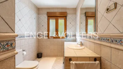 House in Becerril de la Sierra photo 9