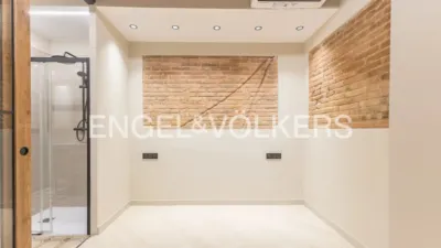 Flat in El Poble-sec photo 6