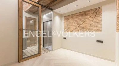 Flat in El Poble-sec photo 7
