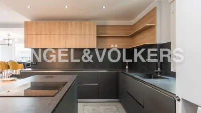 Ático en alquiler en Plaza de San Juan de la Cruz - Imagen 11