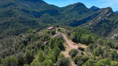 Rustic house in Borredà photo 6