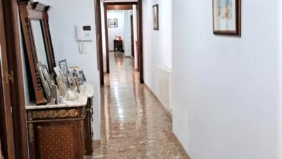 Apartment on Carrer Poeta Miguel Hernandez photo 22