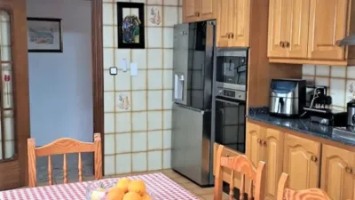 Apartment on Carrer Poeta Miguel Hernandez photo 3