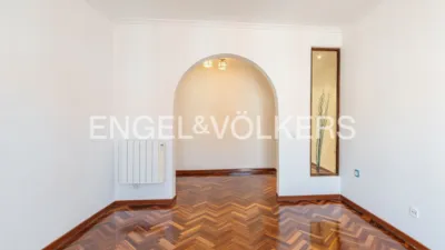 Piso en alquiler en Calle de Sánchez Barcáiztegui - Imagen 4