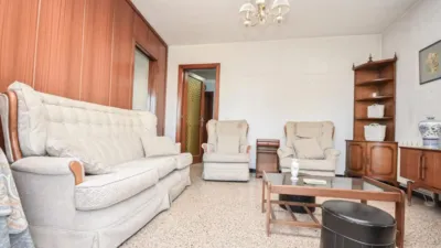 Apartment in Plaça de Francesc García i Orell photo 28