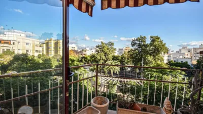 Apartment in Plaça de Francesc García i Orell photo 2